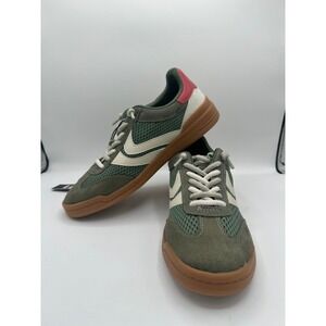 NWOB Madden NYC Womens Sneakers 7 Olive Green Pink Low Top Gum Sole Skater Shoes